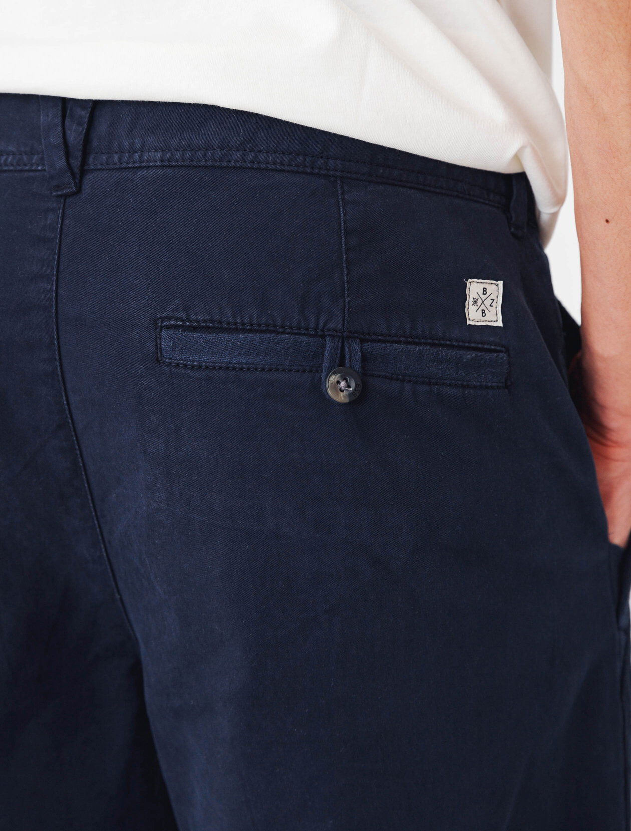 Pantalon chino ajust en coton Bio Bleu Marine BZB