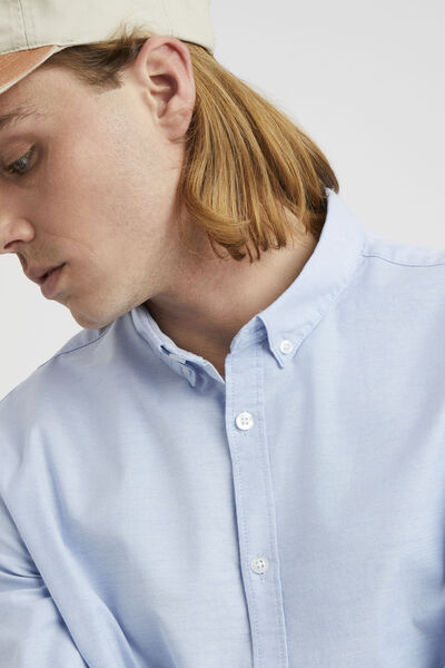Chemise unie ajustée