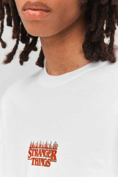 T-shirt collab "STRANGER THINGS"
