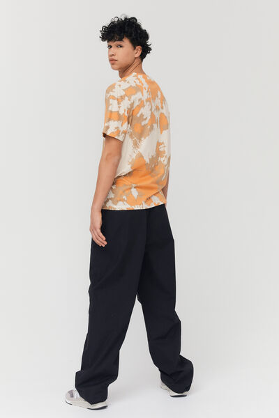 T-shirt tie and dye