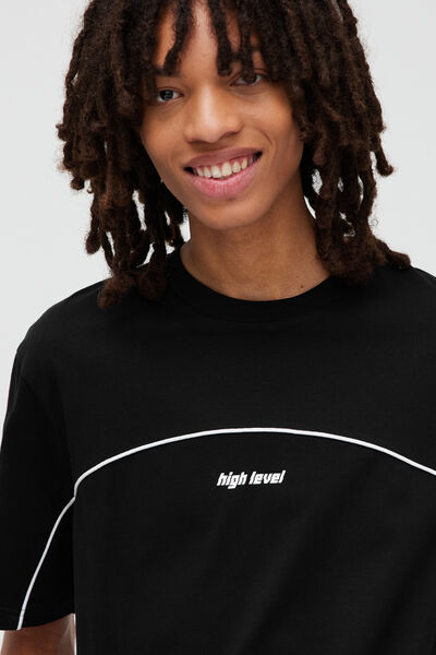 T-shirt imprimé poitrine