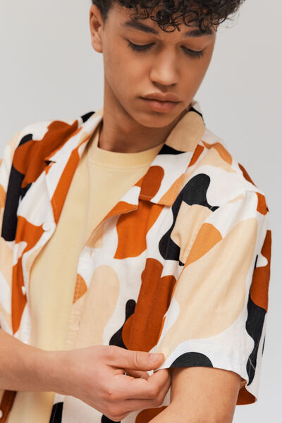 Chemise imprimée manches courtes lin
