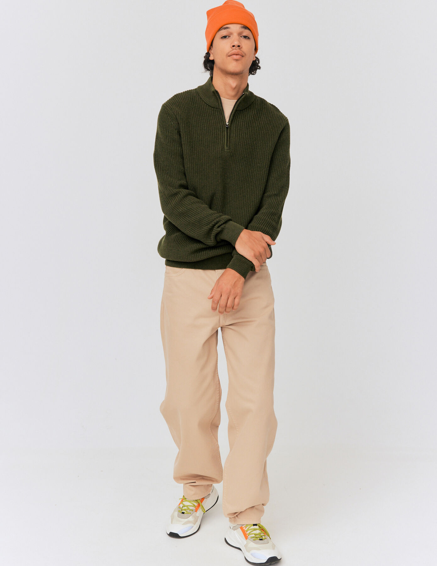 Pull avec col montant zippé