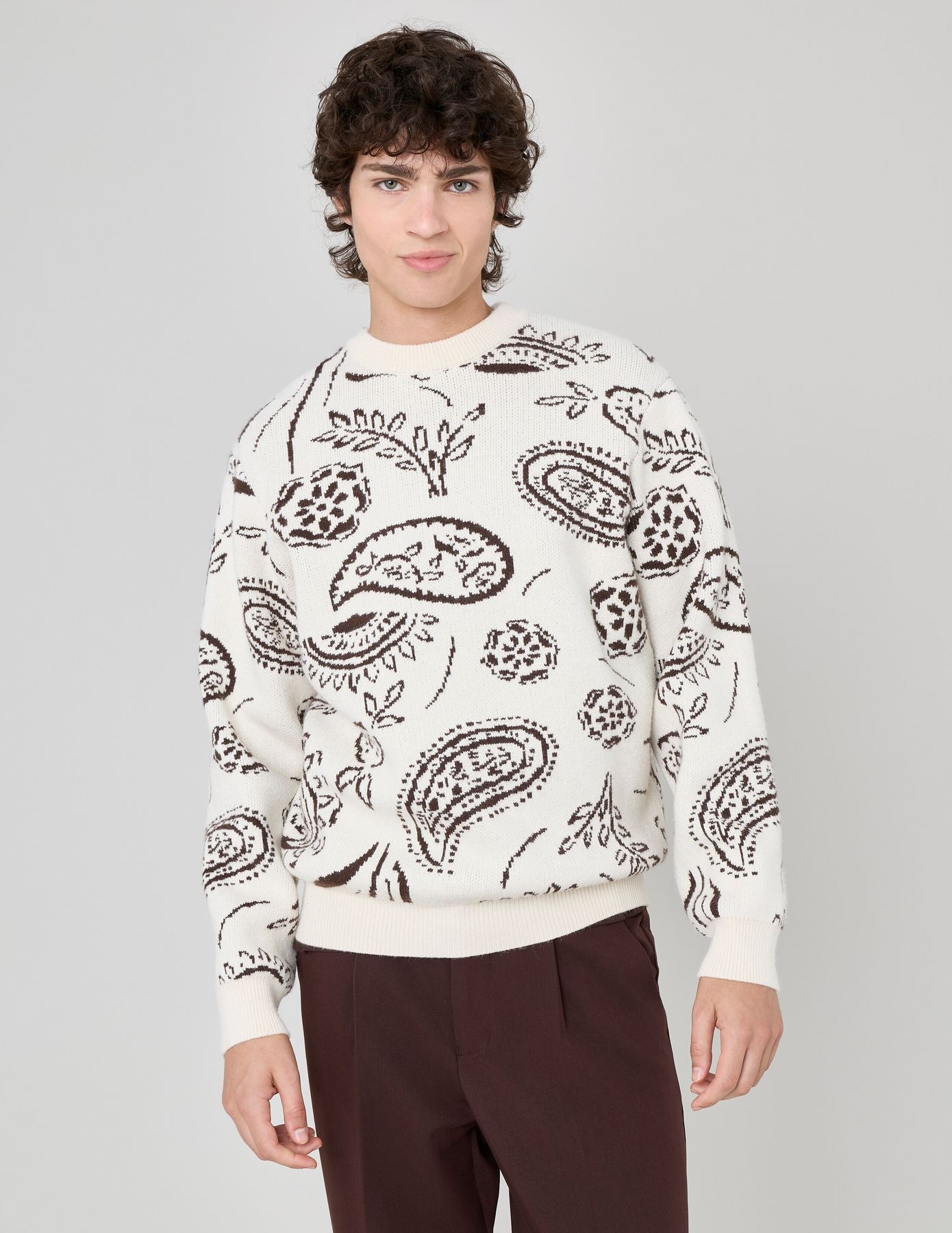 Pull écru à motifs paisley homme style créatif original