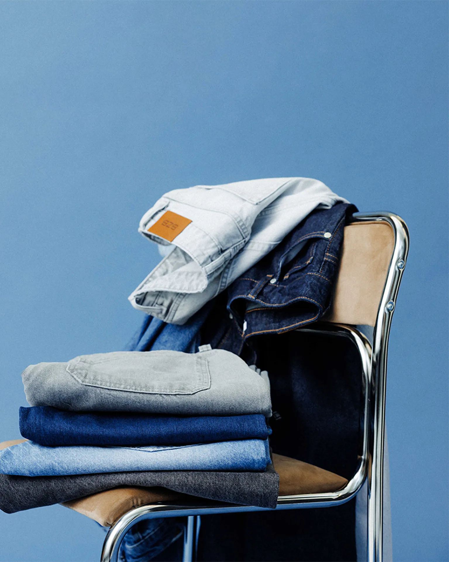 Concours Behind the Jeans
