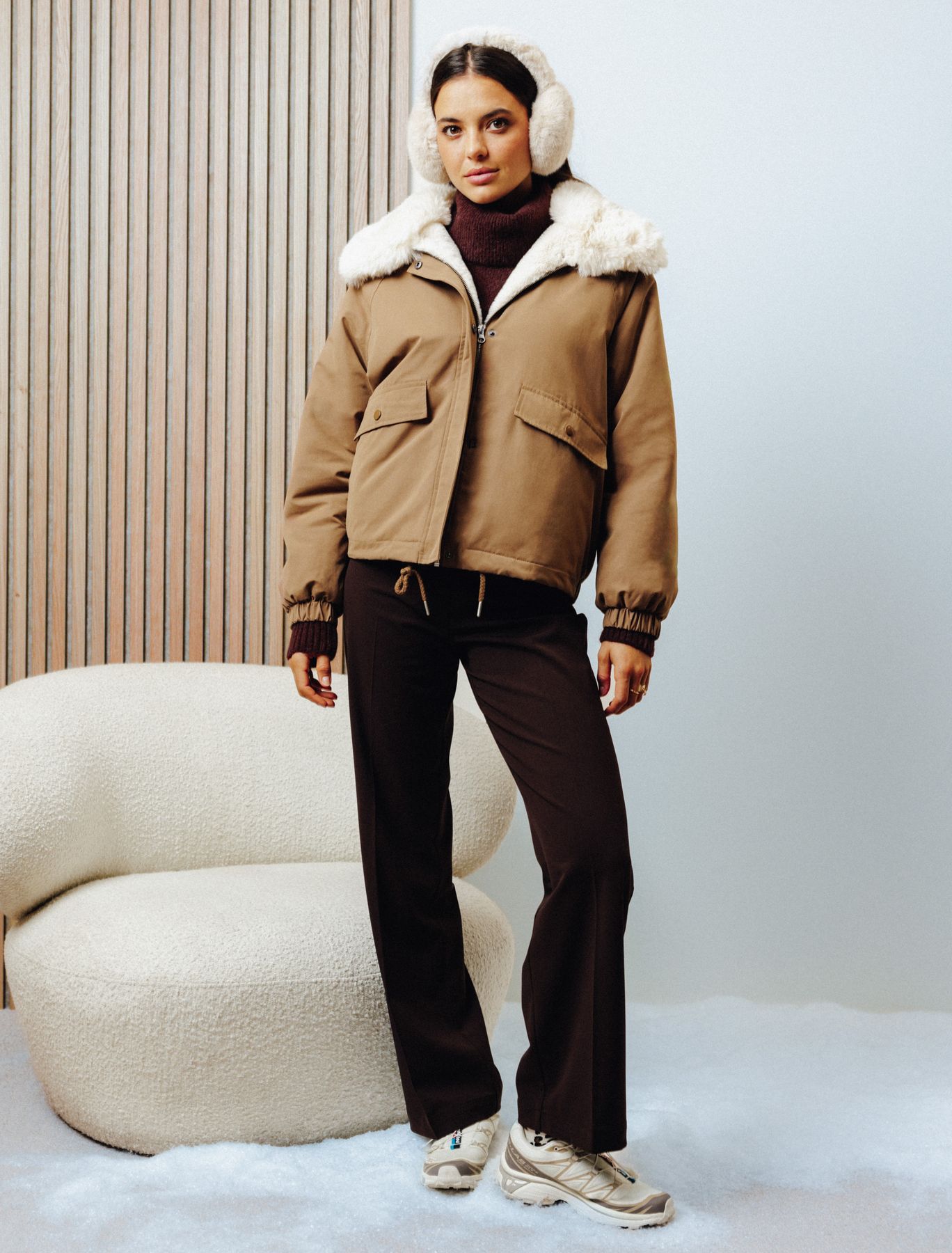 Ensemble Manteaux col duveteux et Pantalon velours