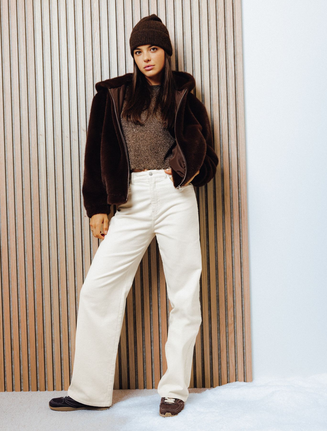 Ensemble Manteaux duveteux et Pantalon velours