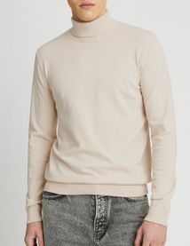 Pull col roul&eacute;