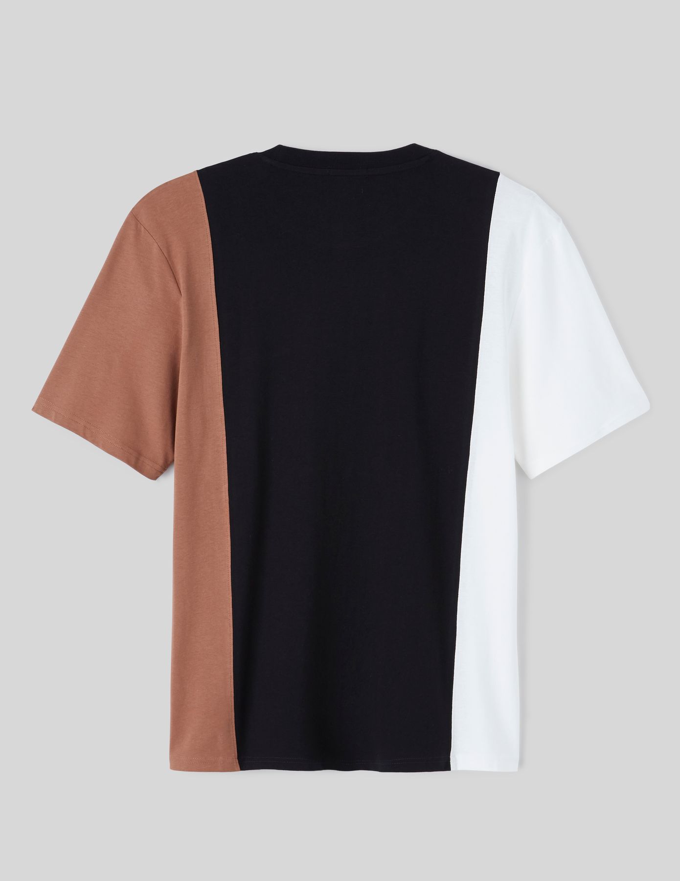 T-shirt broderie poitrine