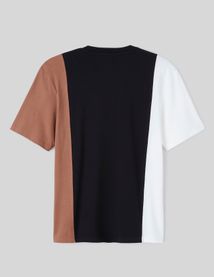 T-shirt broderie poitrine