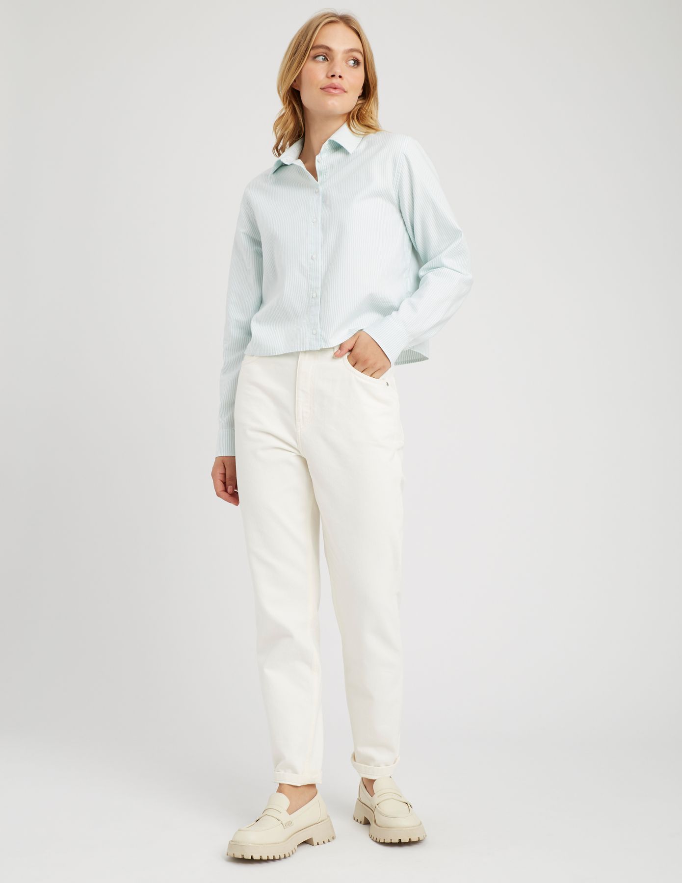 Chemise courte ray&eacute;e