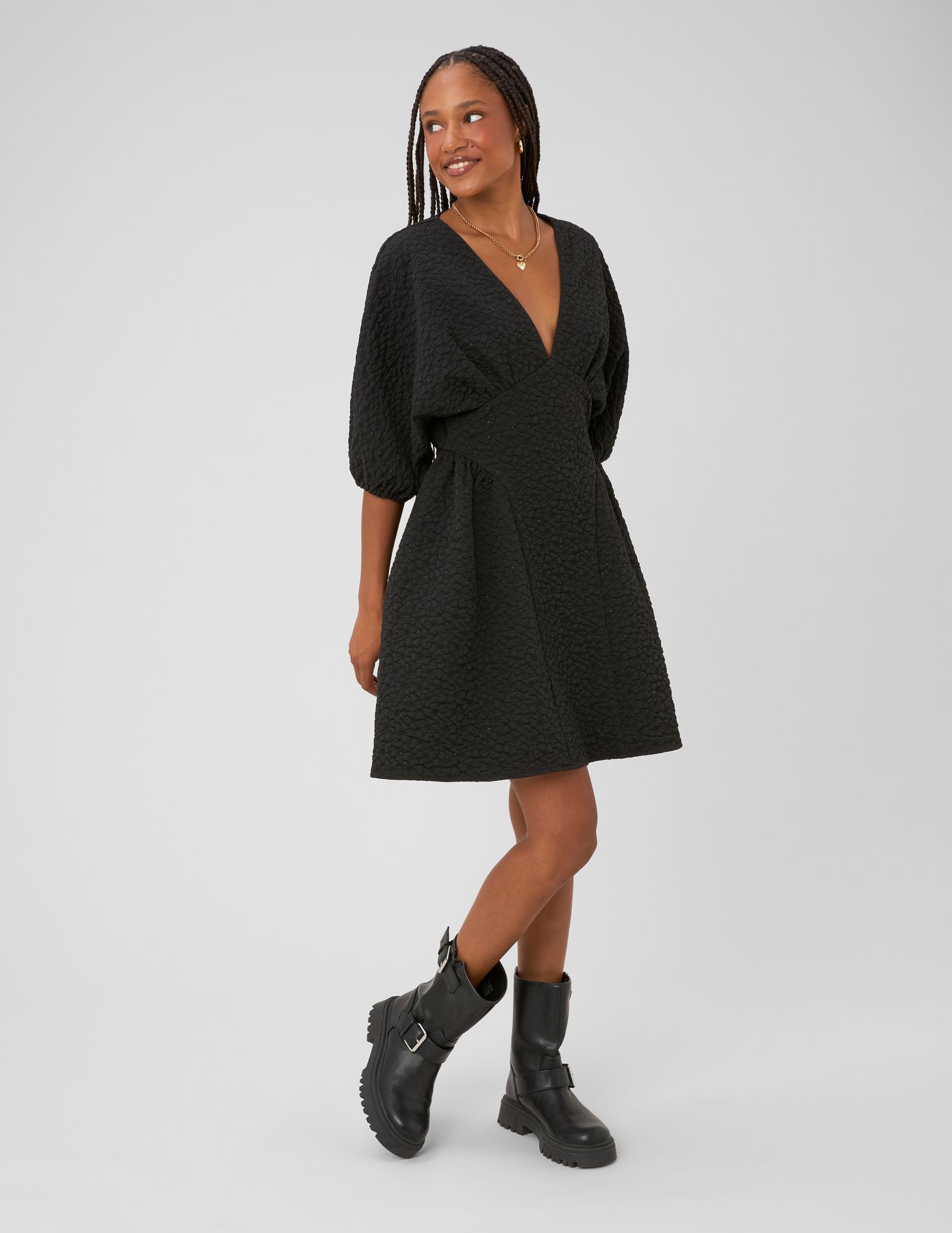 Robe courte textur&eacute;e