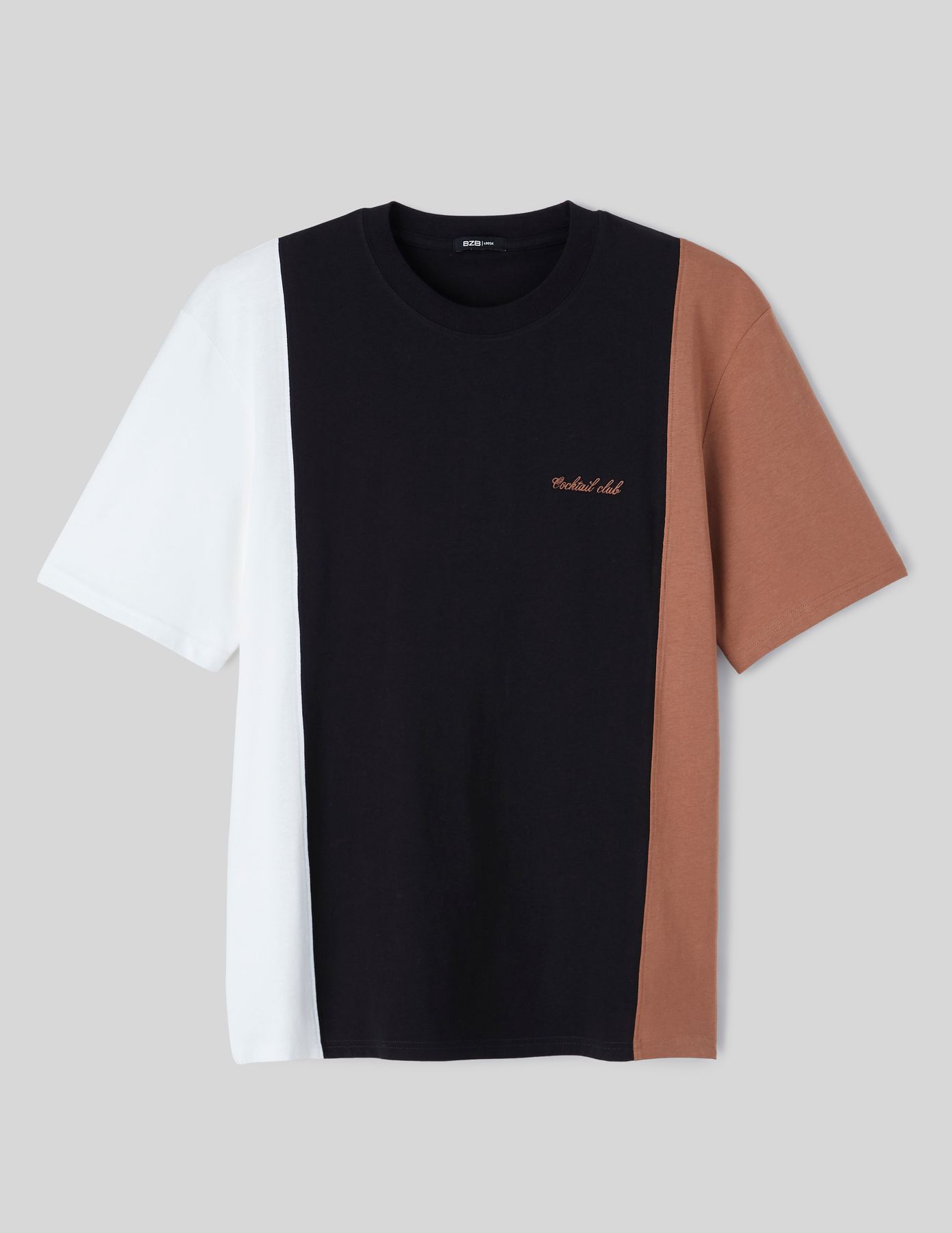 T-shirt broderie poitrine