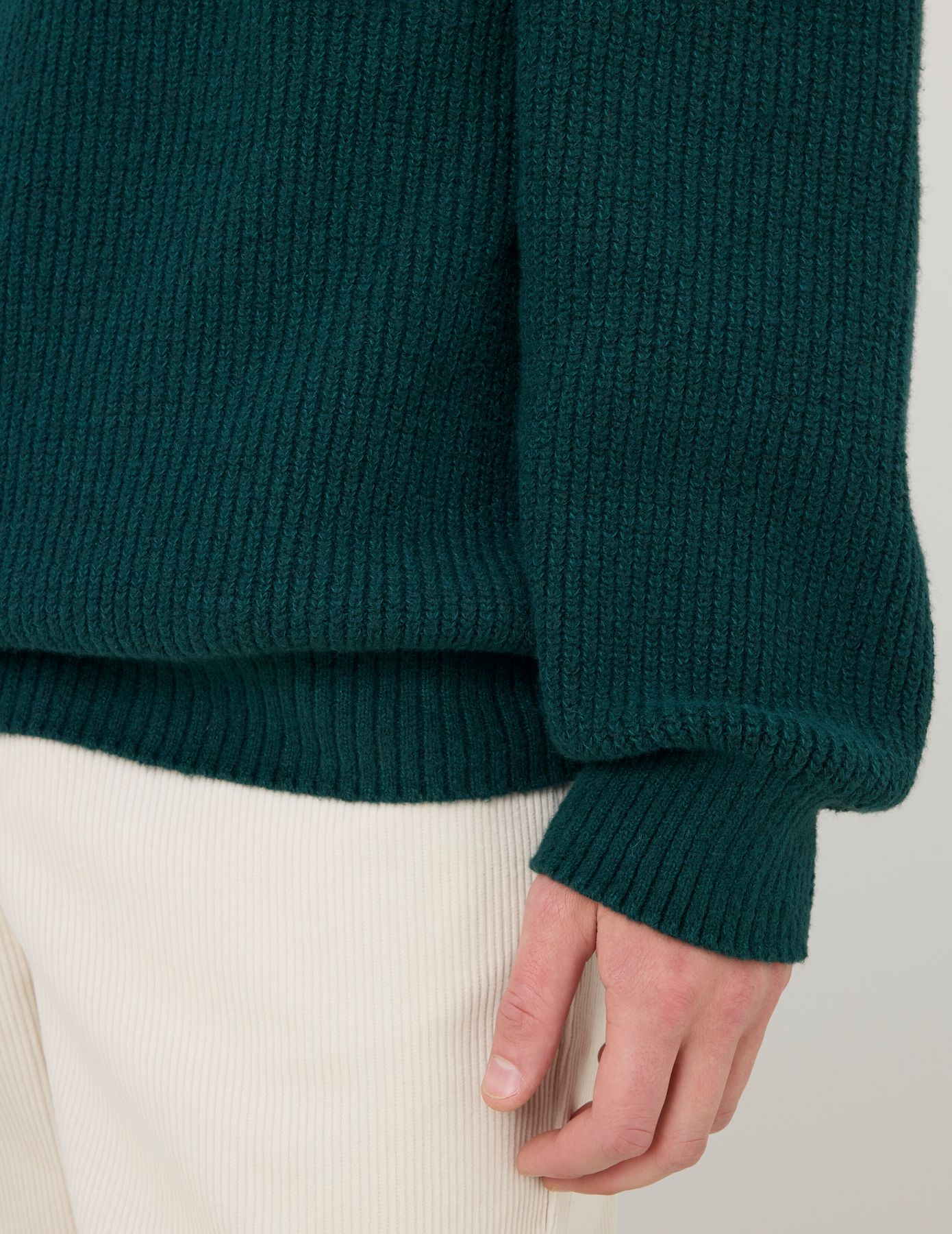 Pull broderie fantaisie