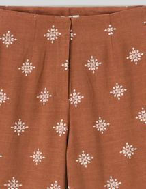 Pantalon brod&eacute;