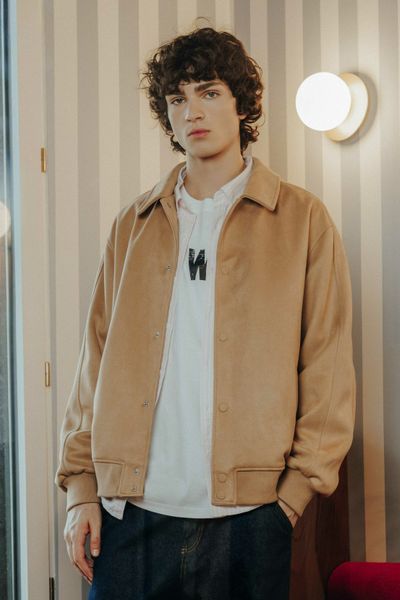 Veste boutonn&eacute;e su&eacute;dine