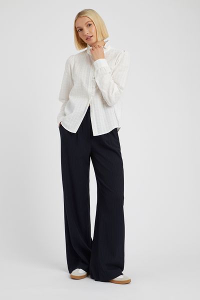 Chemise mati&egrave;re textur&eacute;e