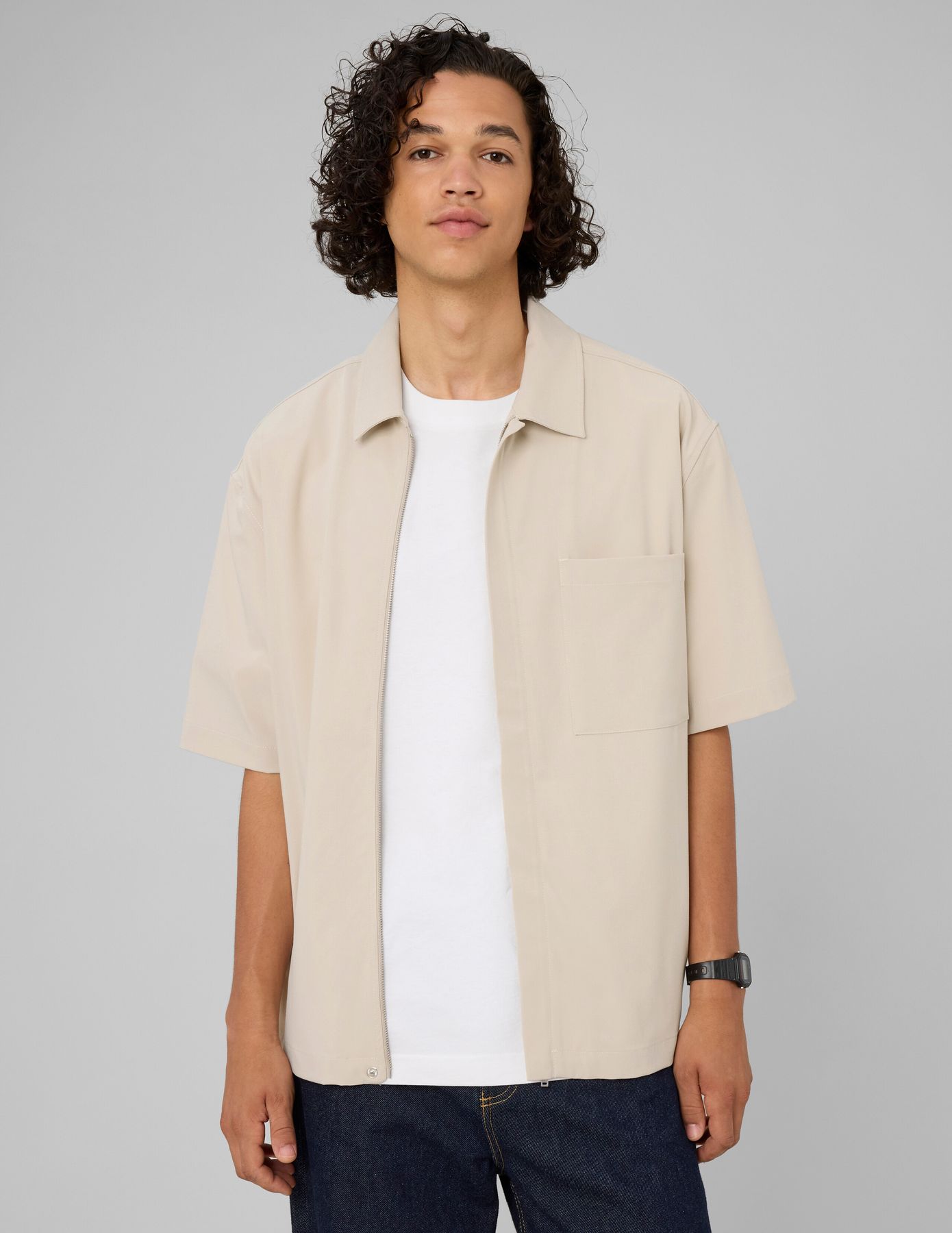 Chemise zipp&eacute;e manches courtes