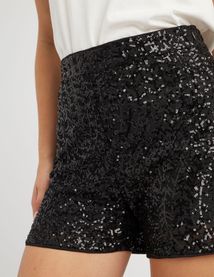 Short sequins