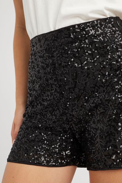 Short sequins