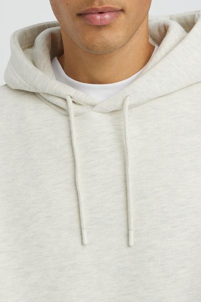Sweat &agrave; capuche chin&eacute;