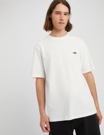 T-shirt broderie poitrine