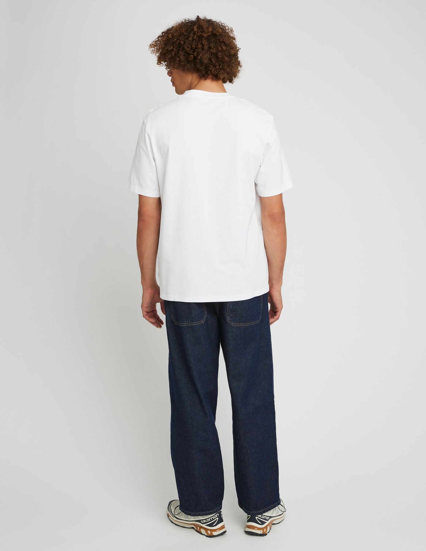 T-shirt broderie poitrine