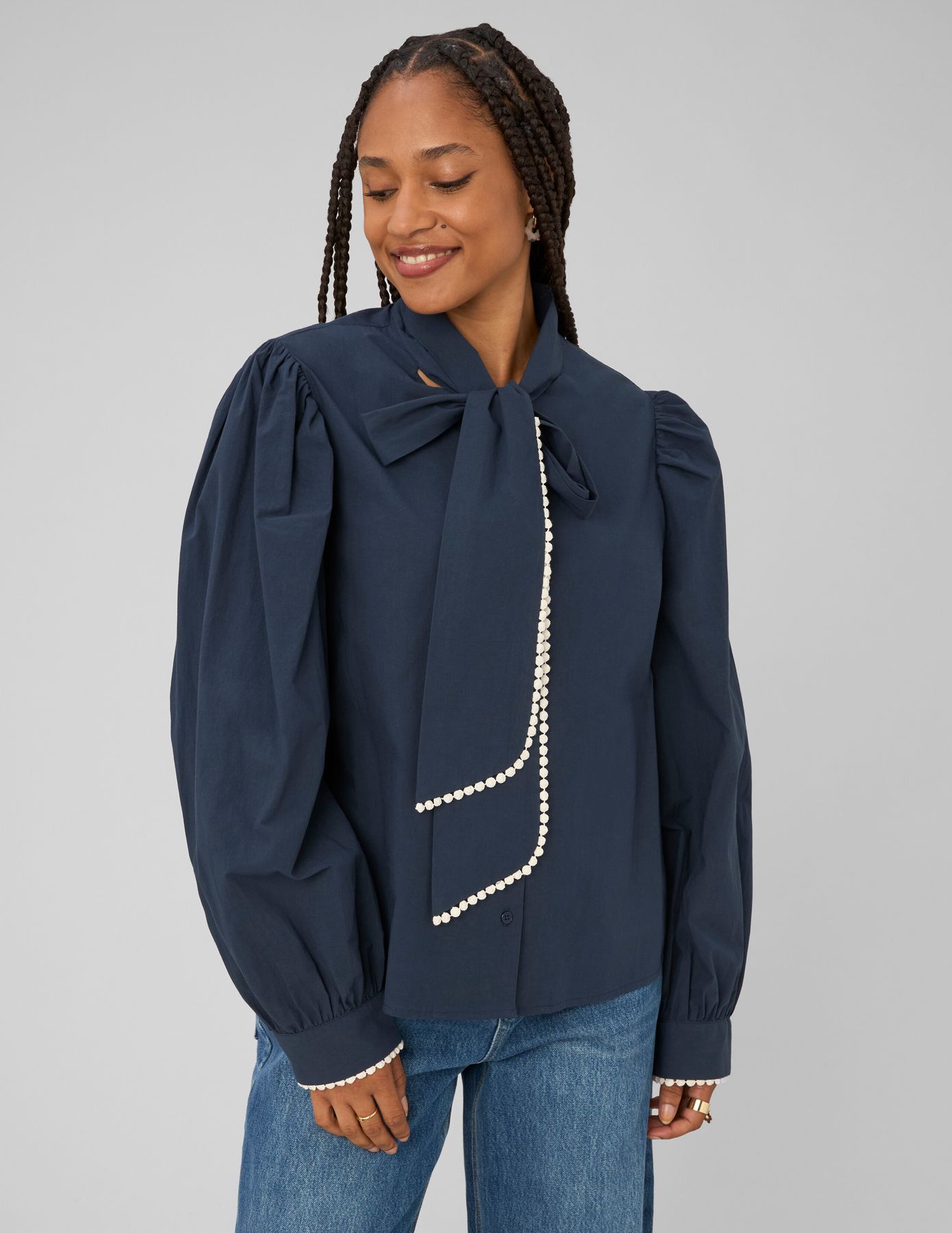 Blouse &agrave; col lavali&egrave;re