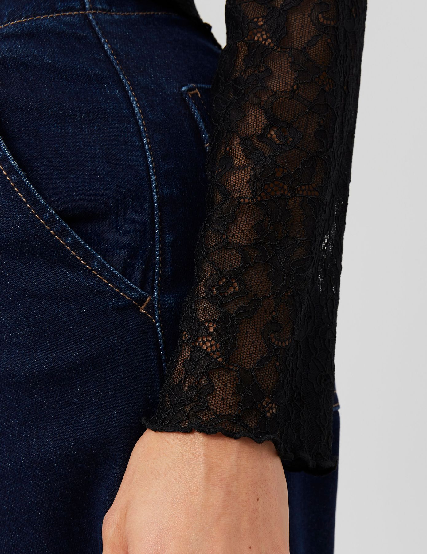 T-shirt dentelle