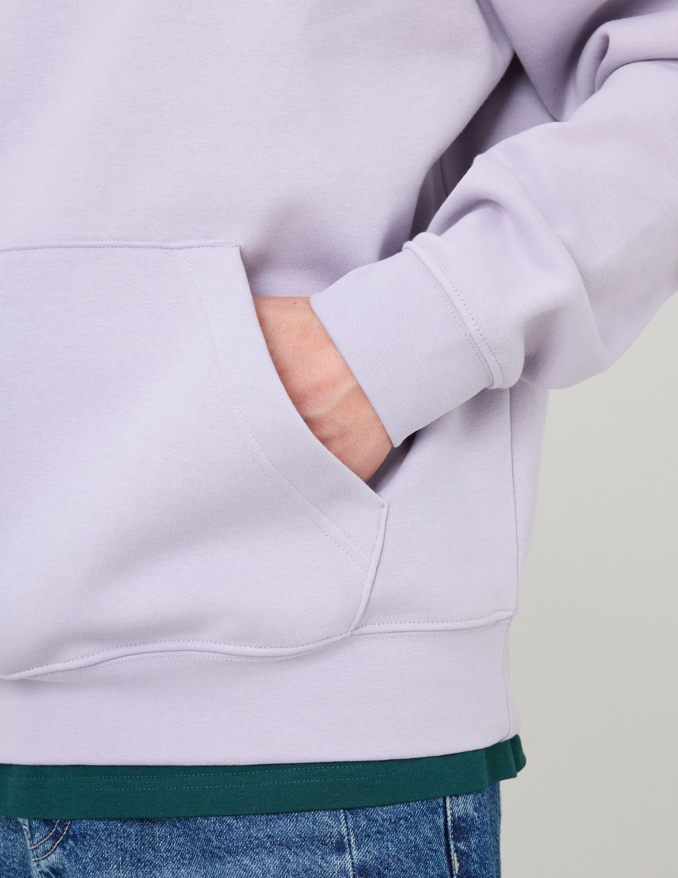 Sweat à capuche message brodé