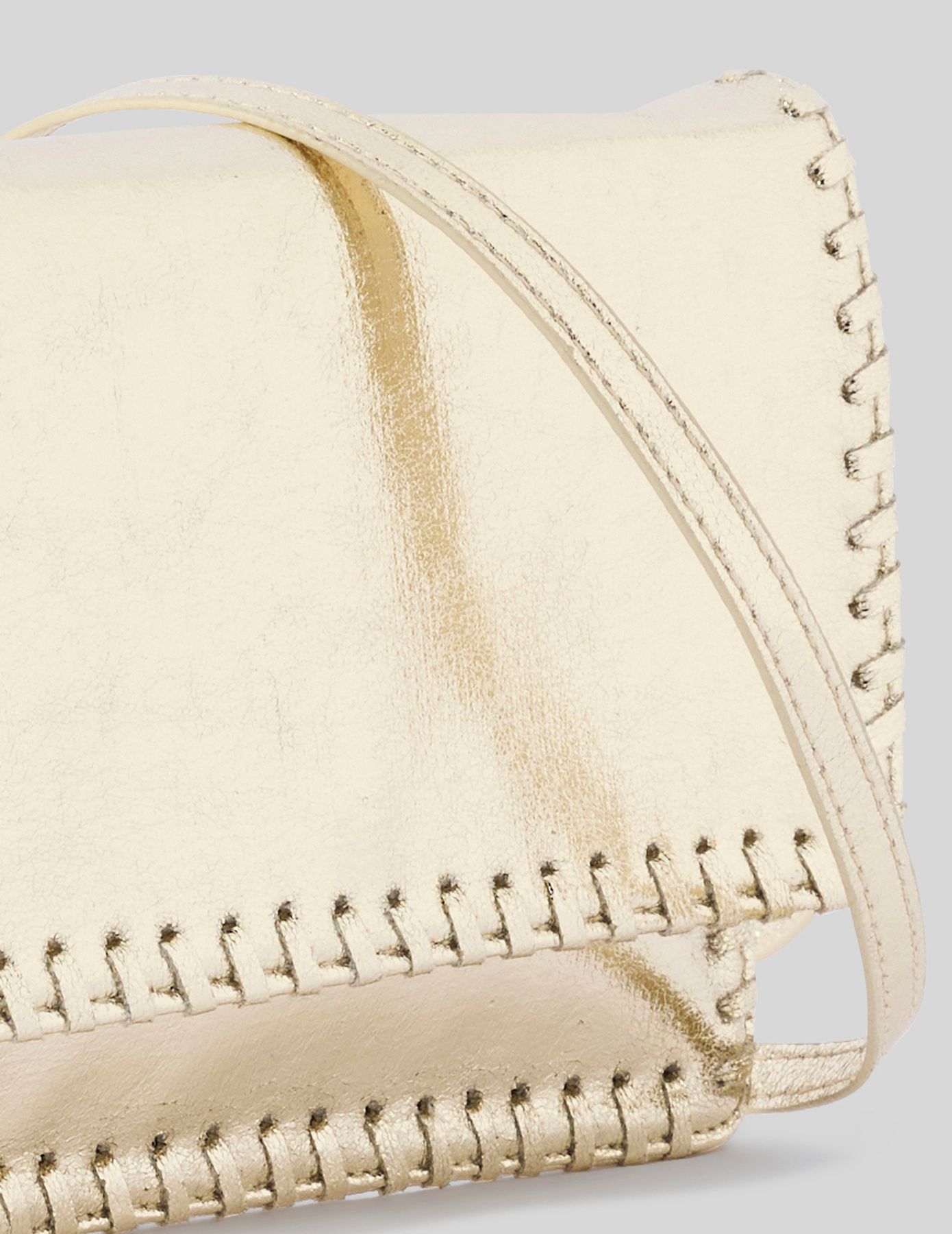 Sac pochette doré