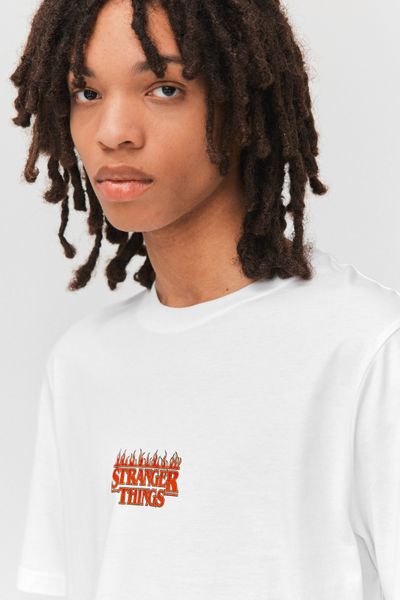 T-shirt collab "STRANGER THINGS"