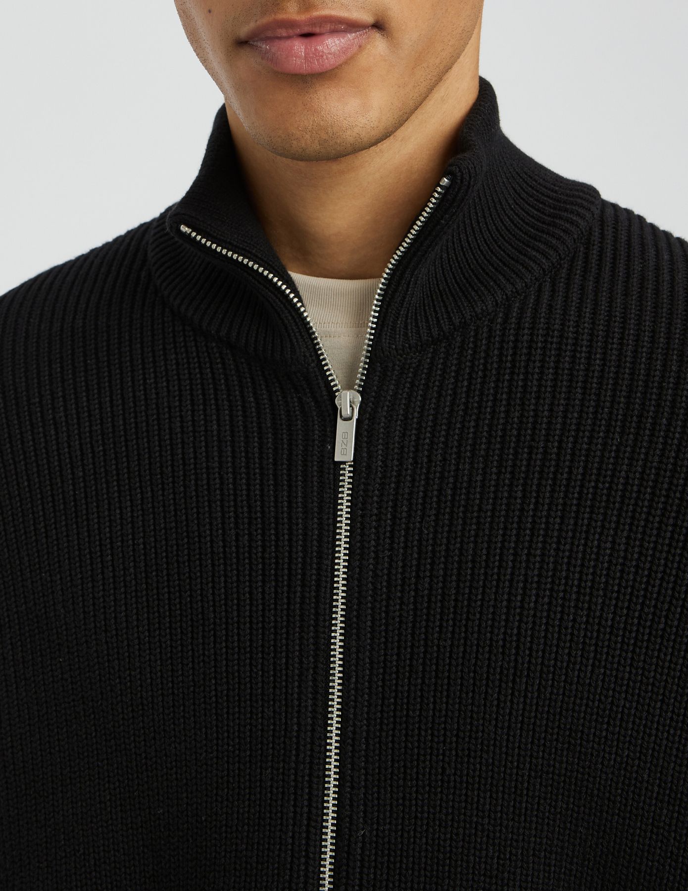 Gilet col montant zipp&eacute;
