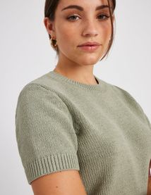 Pull col rond manches courtes