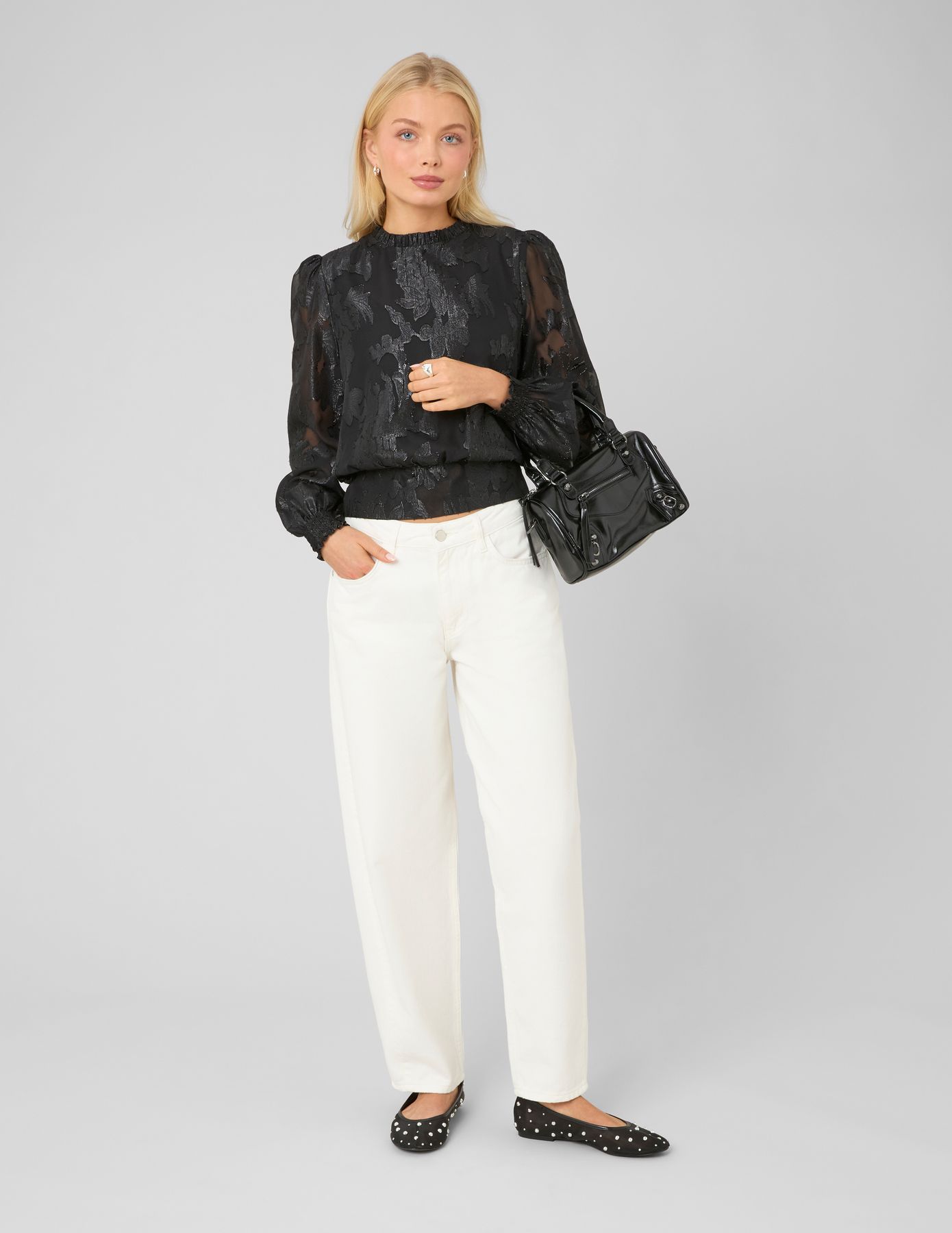 Blouse f&ecirc;te jacquard nou&eacute;e