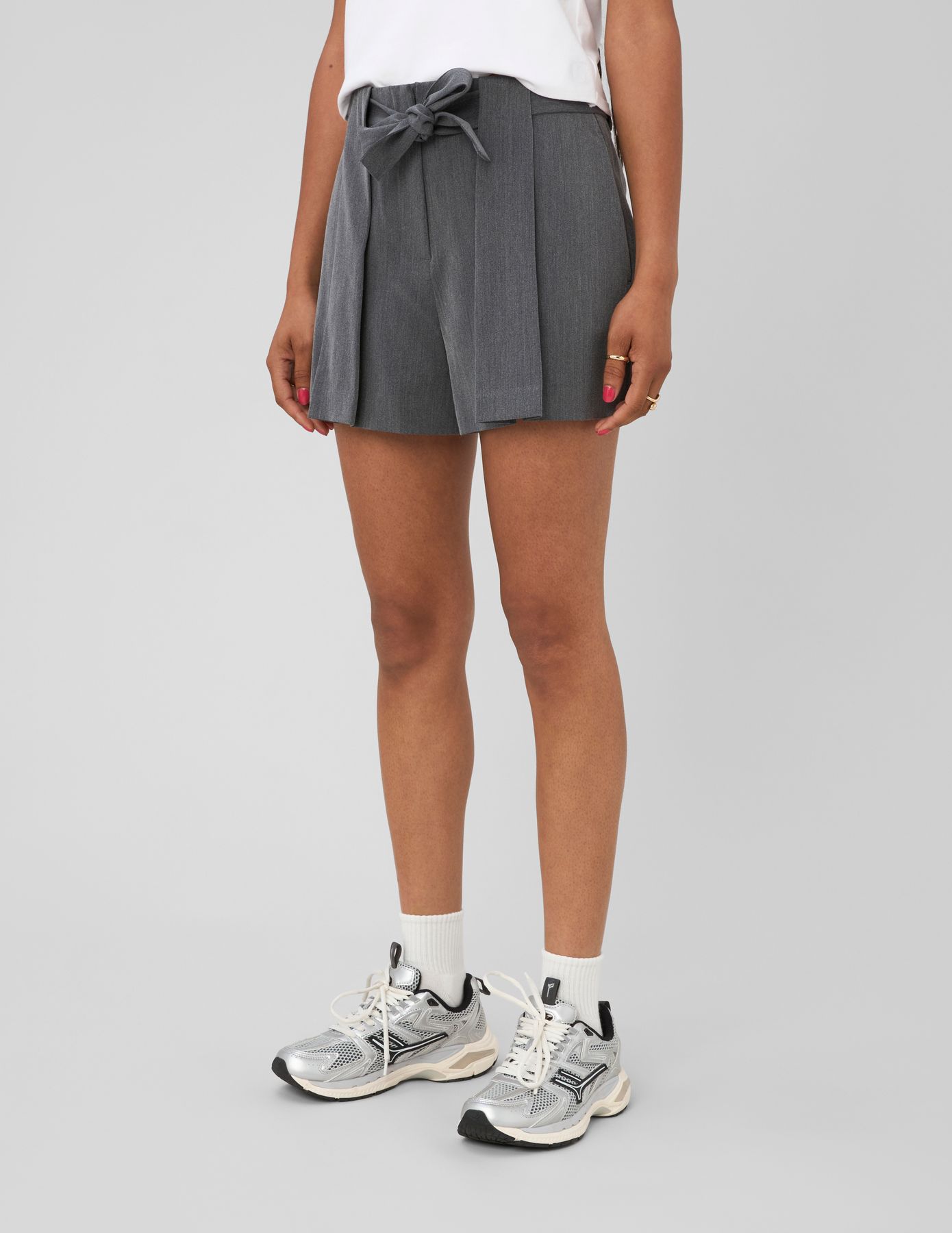 Short ceintur&eacute;