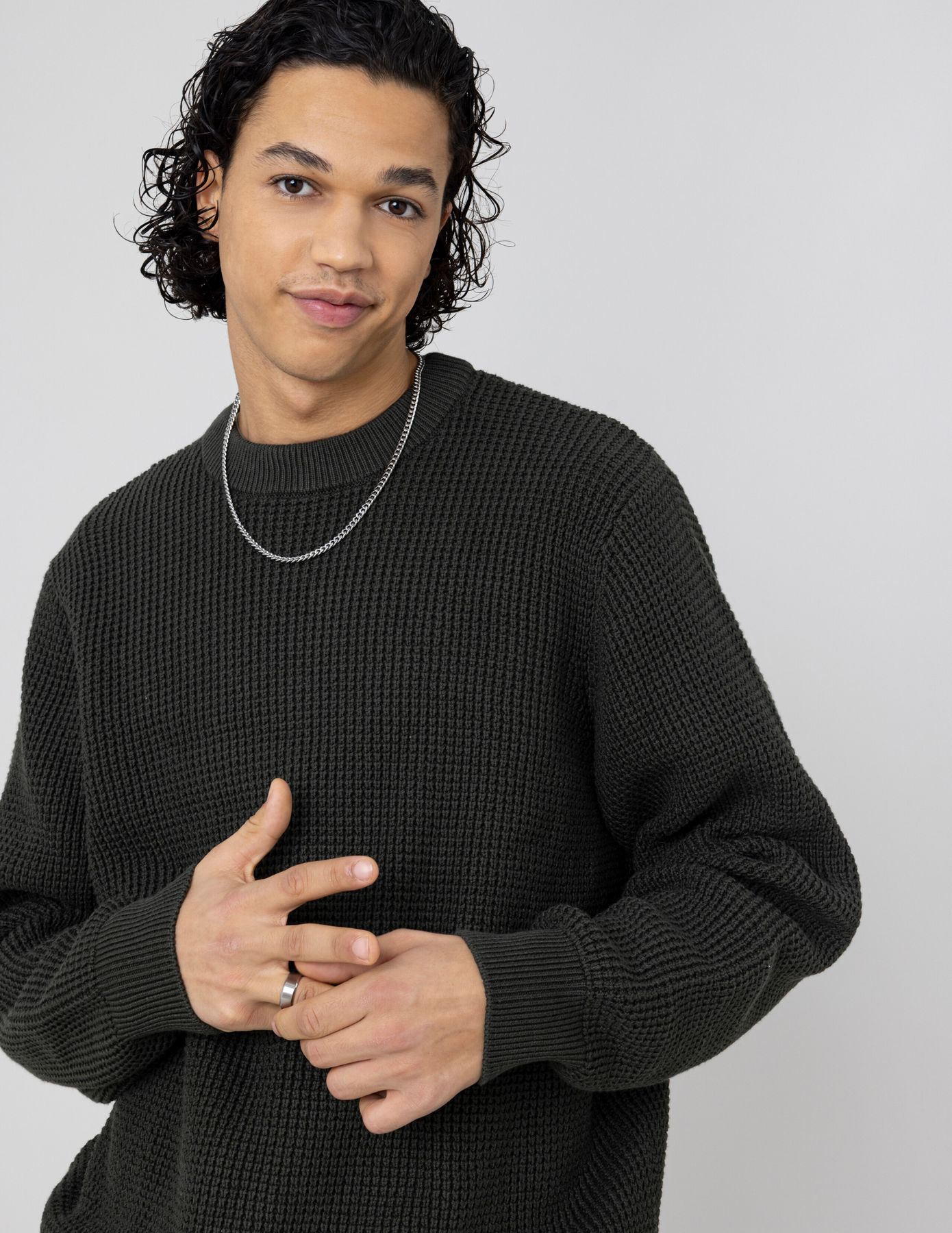 Pull col rond matière fantaisie