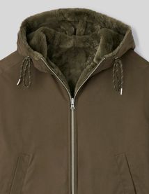 Blouson &agrave; capuche