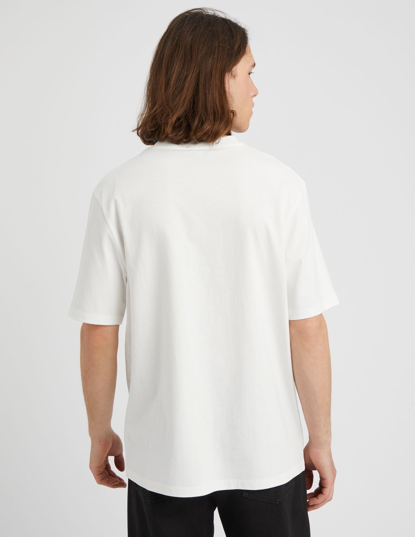 T-shirt broderie poitrine