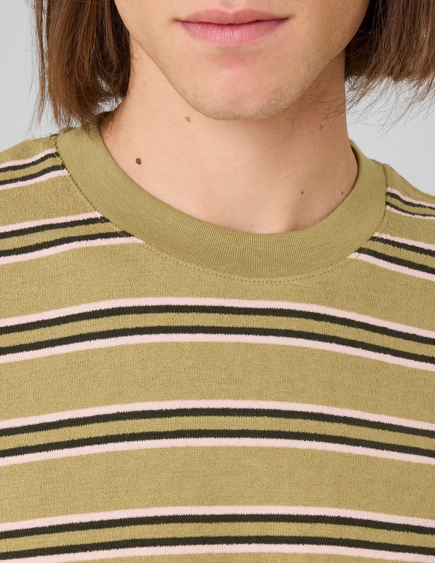 T-shirt ray&eacute; mati&egrave;re fantaisie