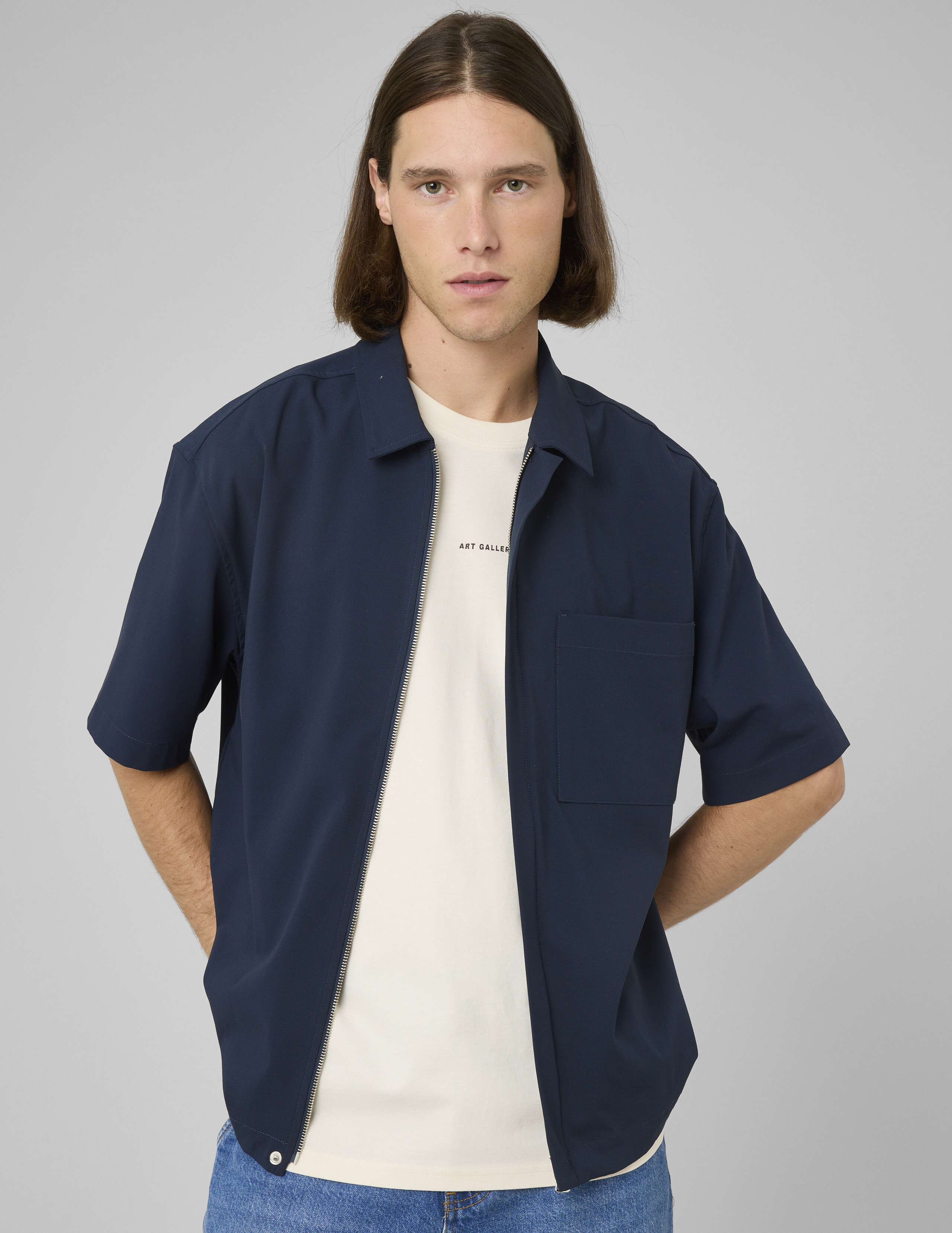 Chemise zipp&eacute;e manches courtes