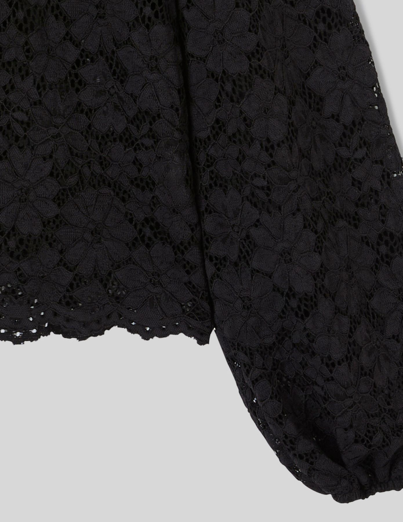 Blouse en dentelle