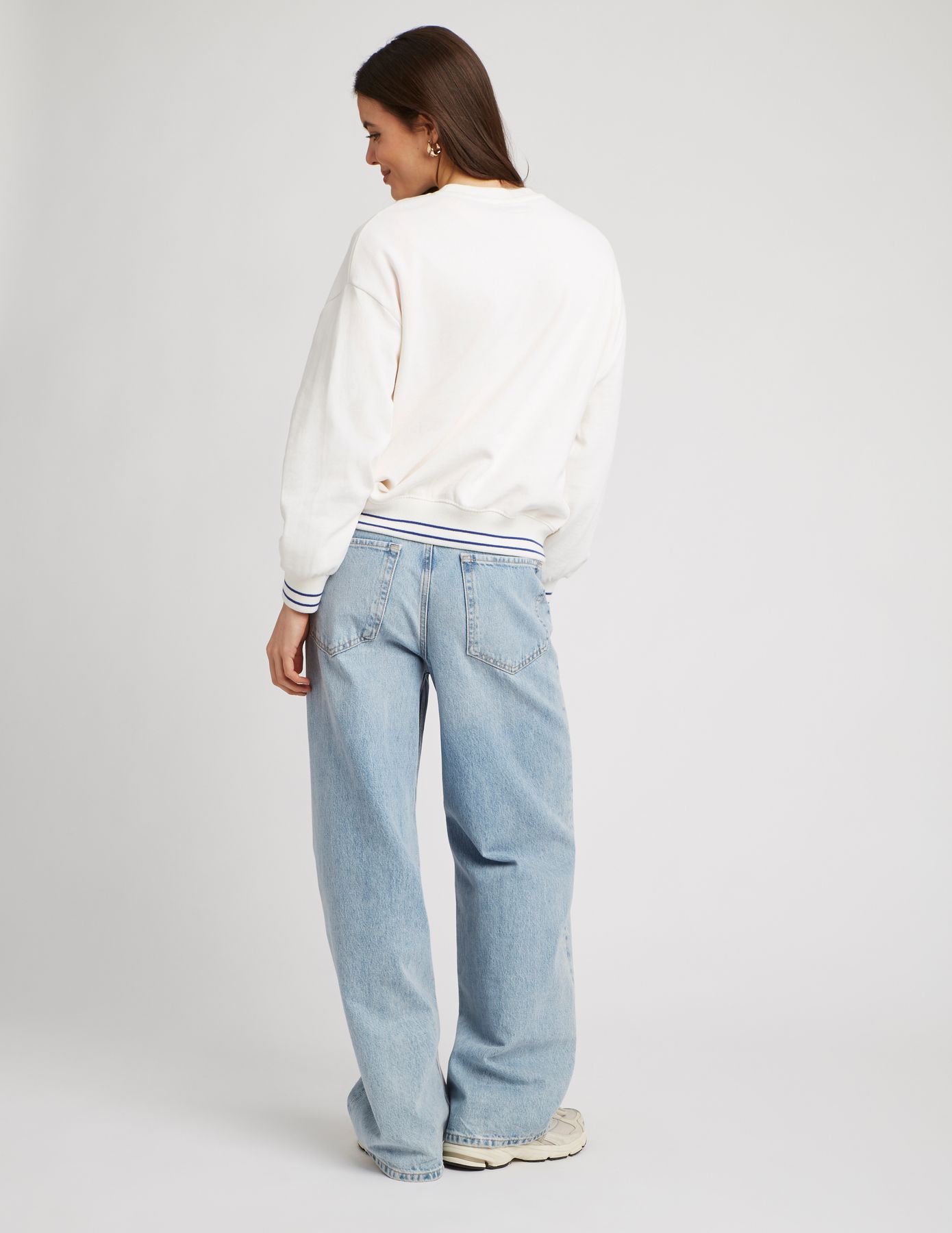 Sweat broderie bouclette