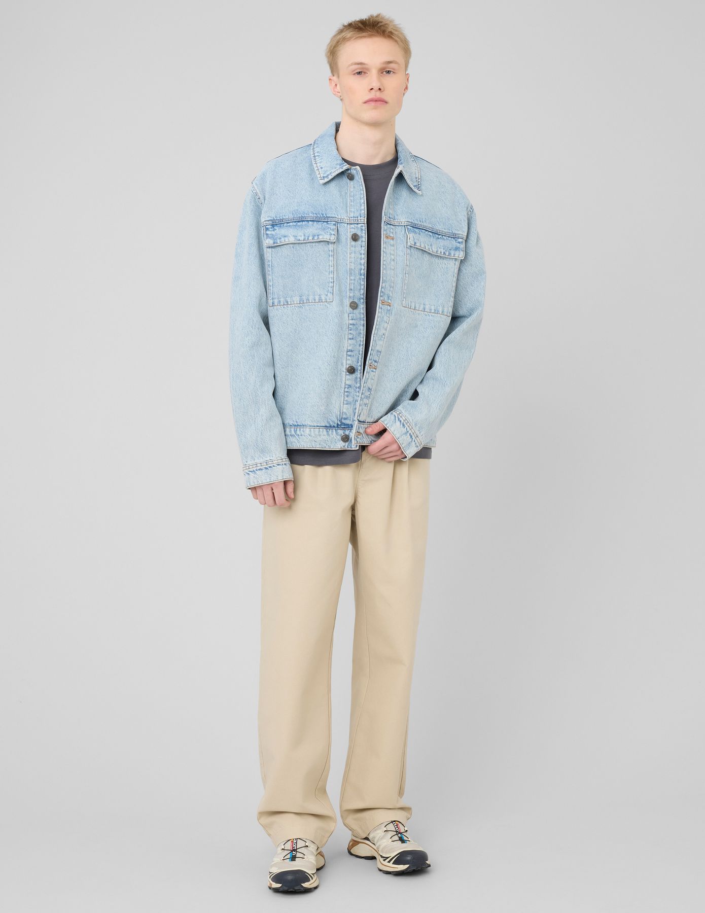 Veste boutonn&eacute;e en jean