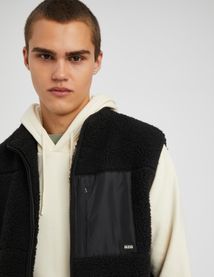 Veste zippée sans manches sherpa