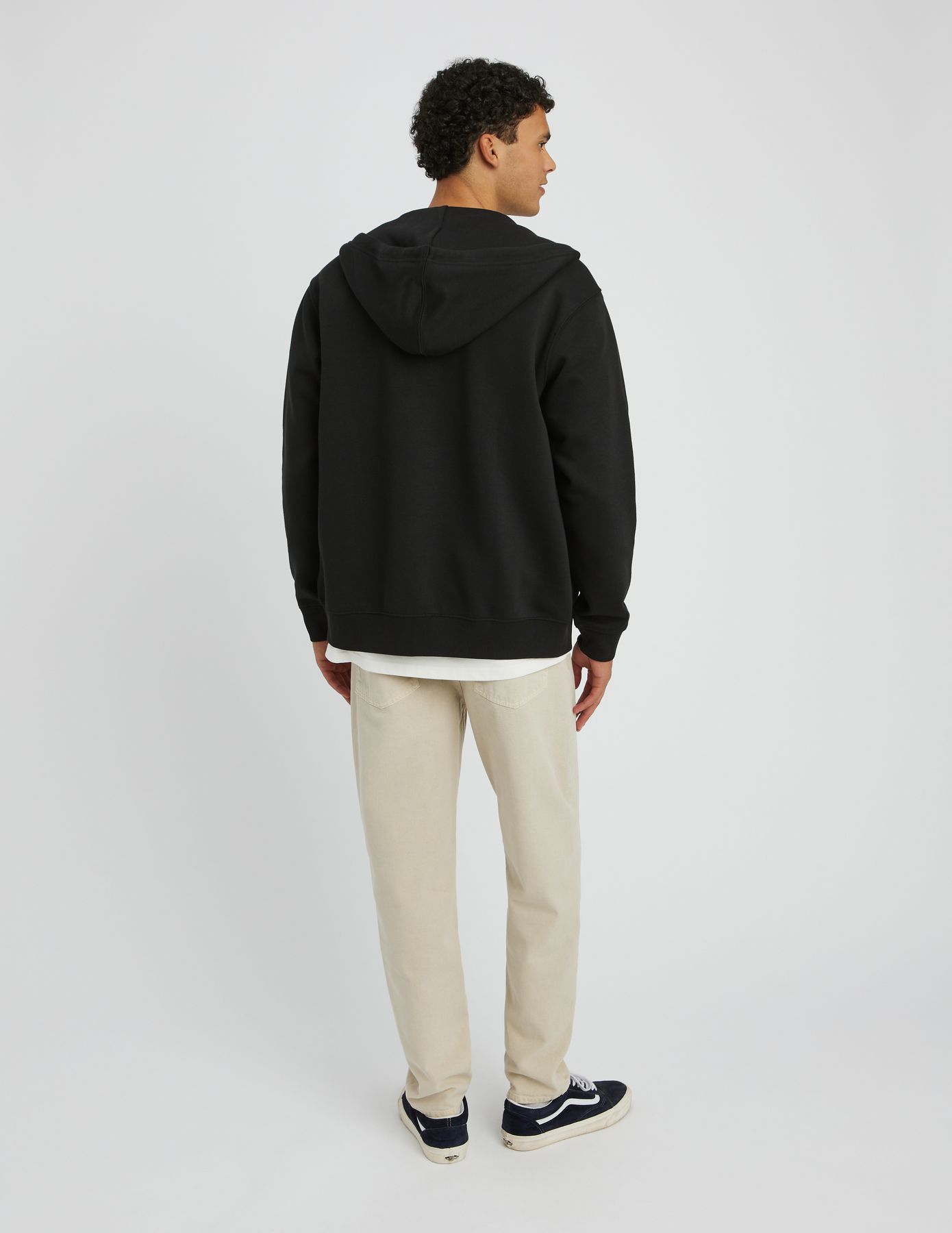 Sweat zippé à capuche