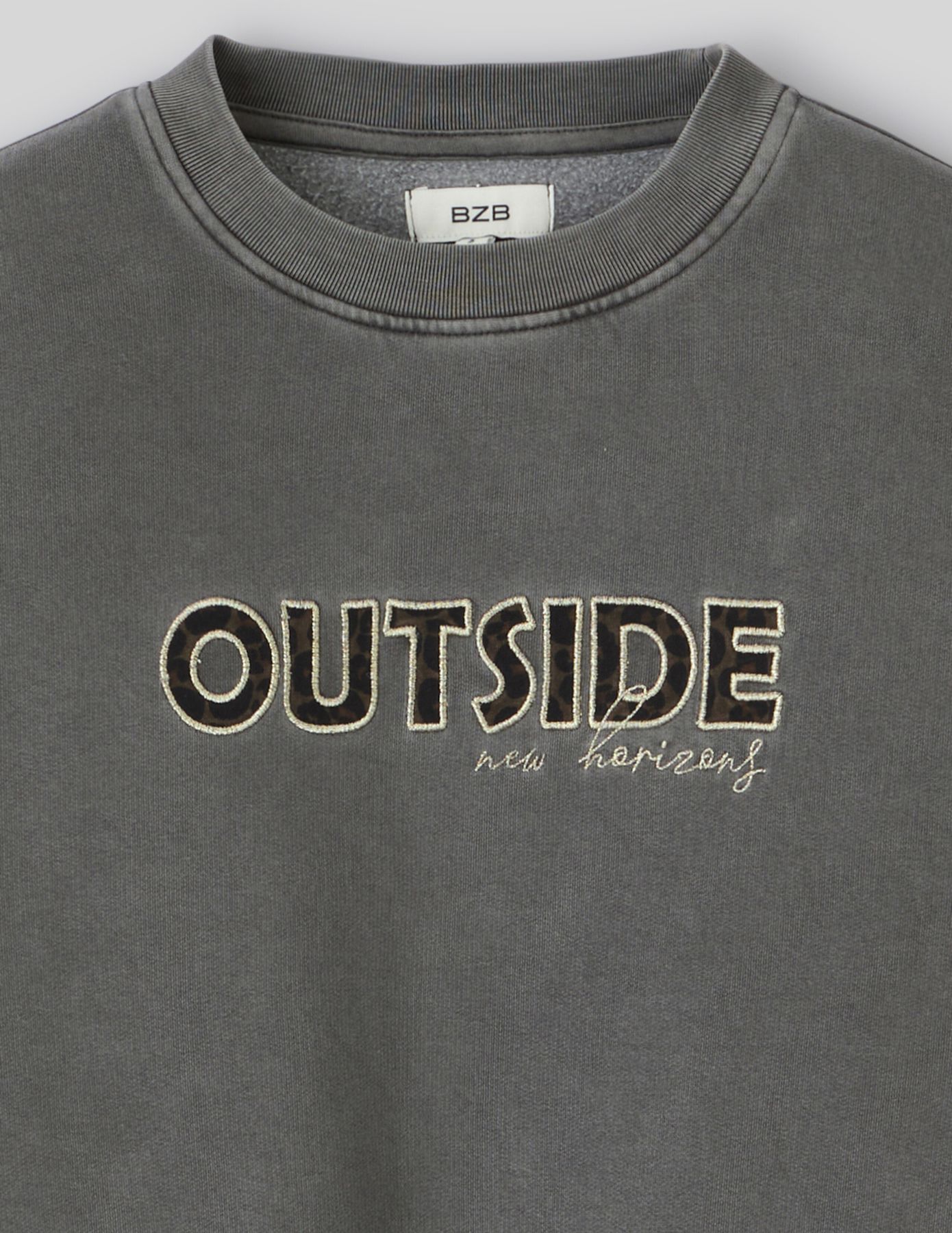 Sweat col rond broderie léopard