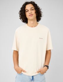 T-shirt imprim&eacute; et brod&eacute;