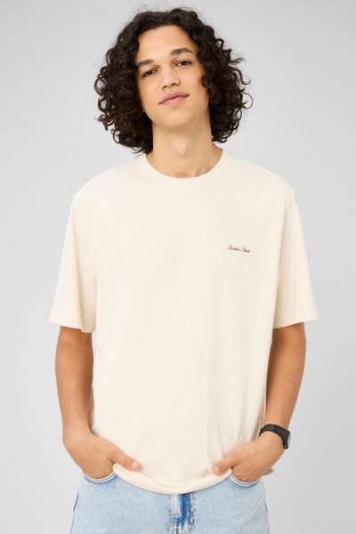 T-shirt imprim&eacute; et brod&eacute;