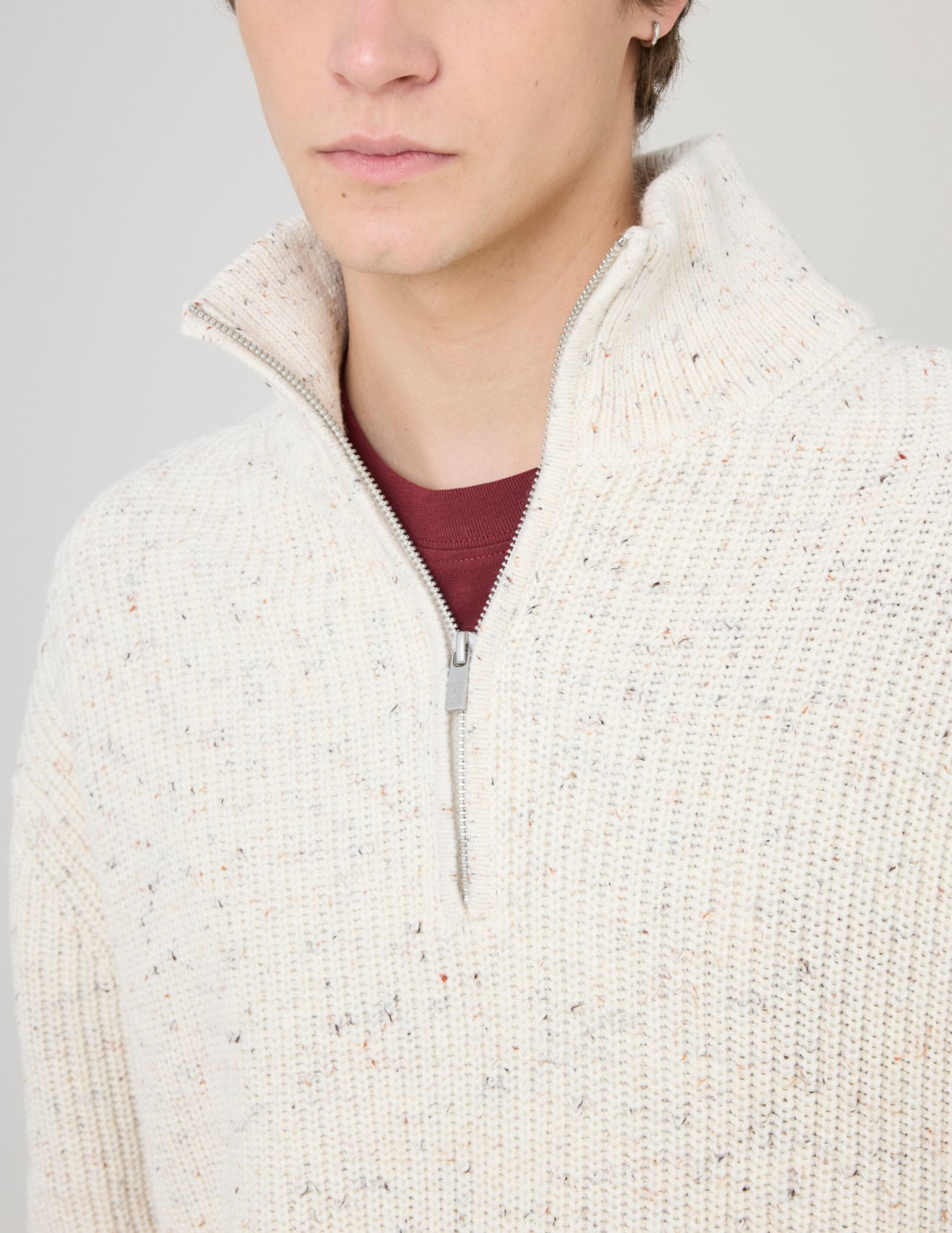Pull col montant